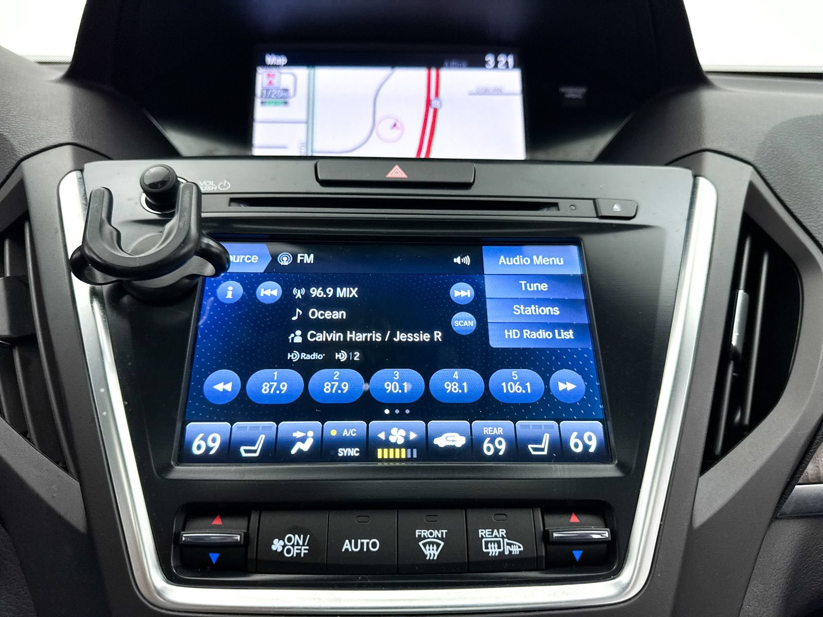 Used 2020 Acura MDX FWD w/ Technology Package image 23