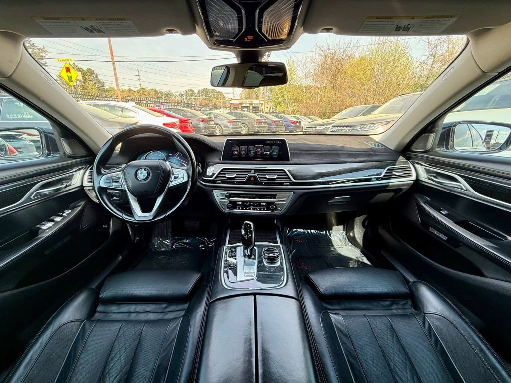 Used 2017 BMW 740i RWD image 18
