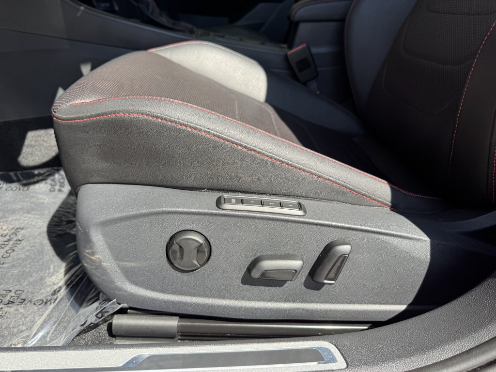 Used 2023 Volkswagen Jetta GLI Autobahn w/ GLI Black Package FWD image 31