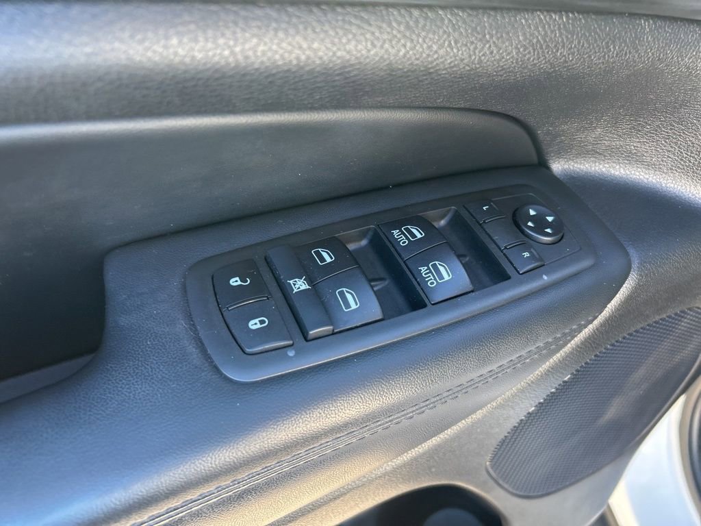 Certified 2021 Jeep Grand Cherokee Laredo X image 33