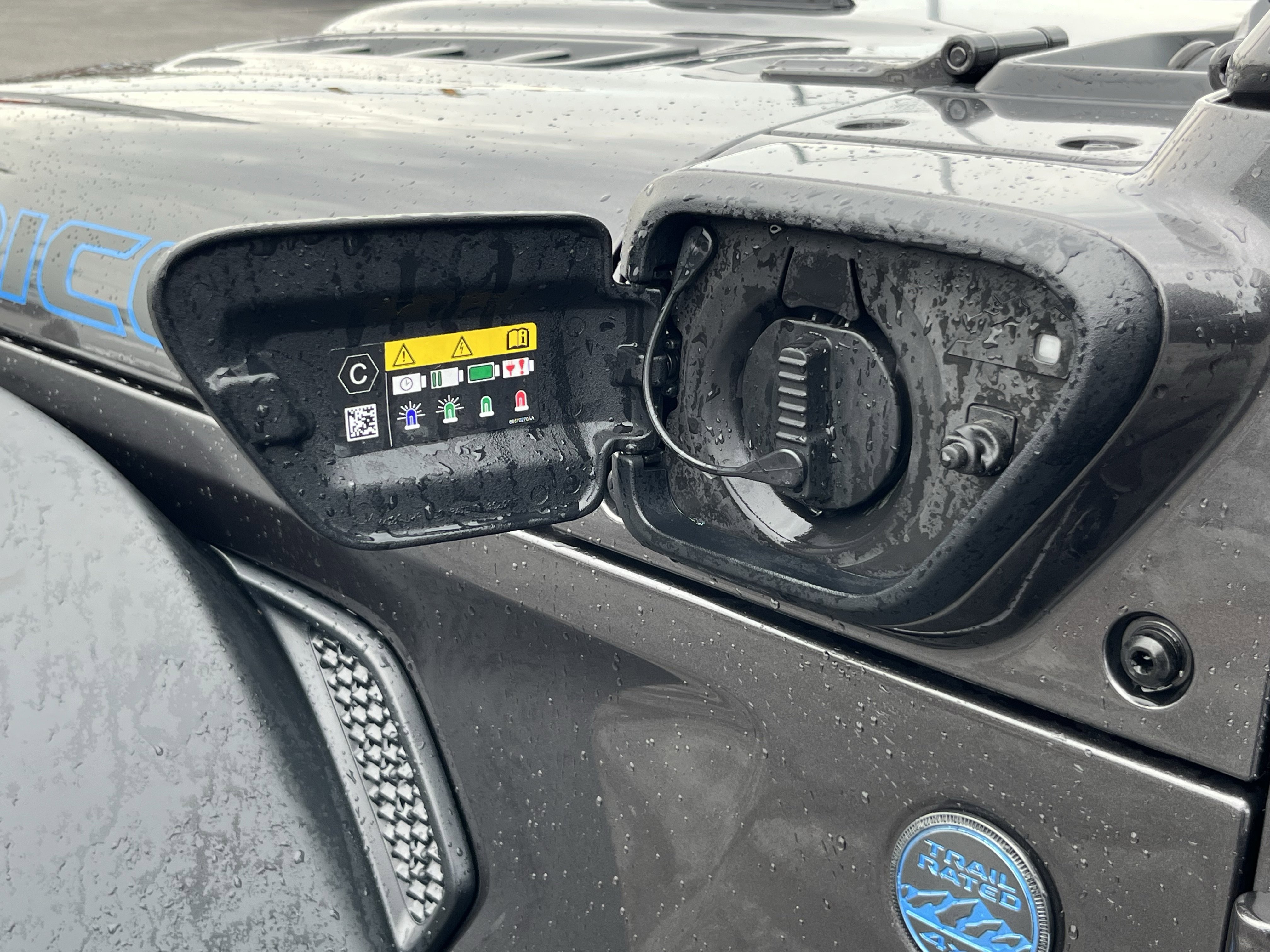 Used 2025 Jeep Wrangler Unlimited Rubicon 4xe w/ Safety Group image 12