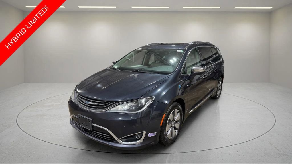 Used 2019 Chrysler Pacifica Limited w/ Advanced Safetytec Group FWD image 20