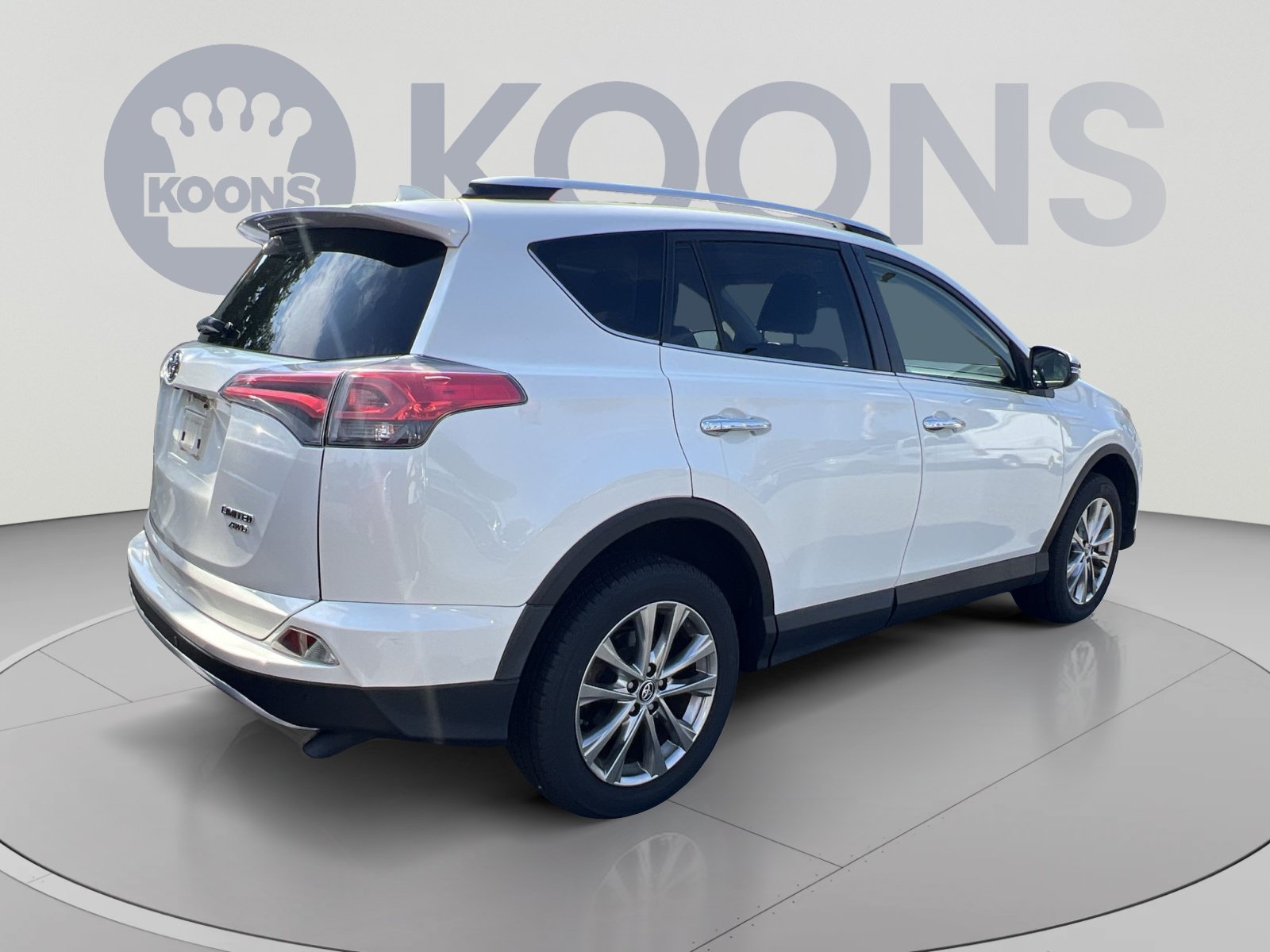 Used 2016 Toyota RAV4 Limited AWD/4WD image 4