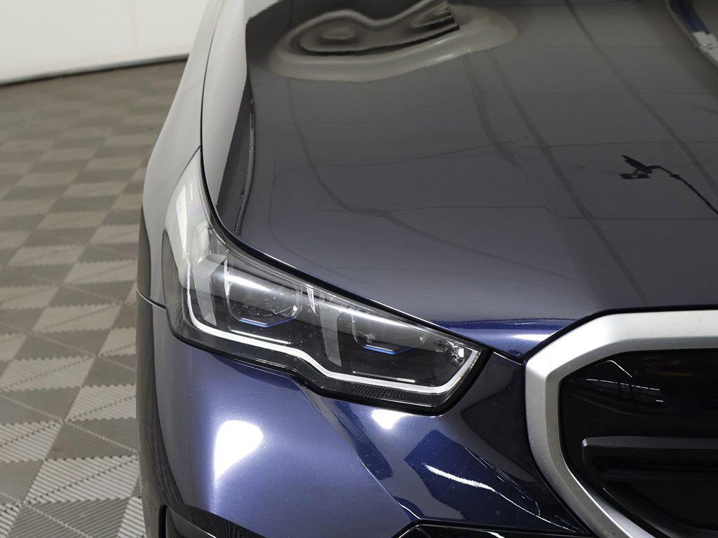 Used 2024 BMW i5 M60 w/ Premium Package image 17