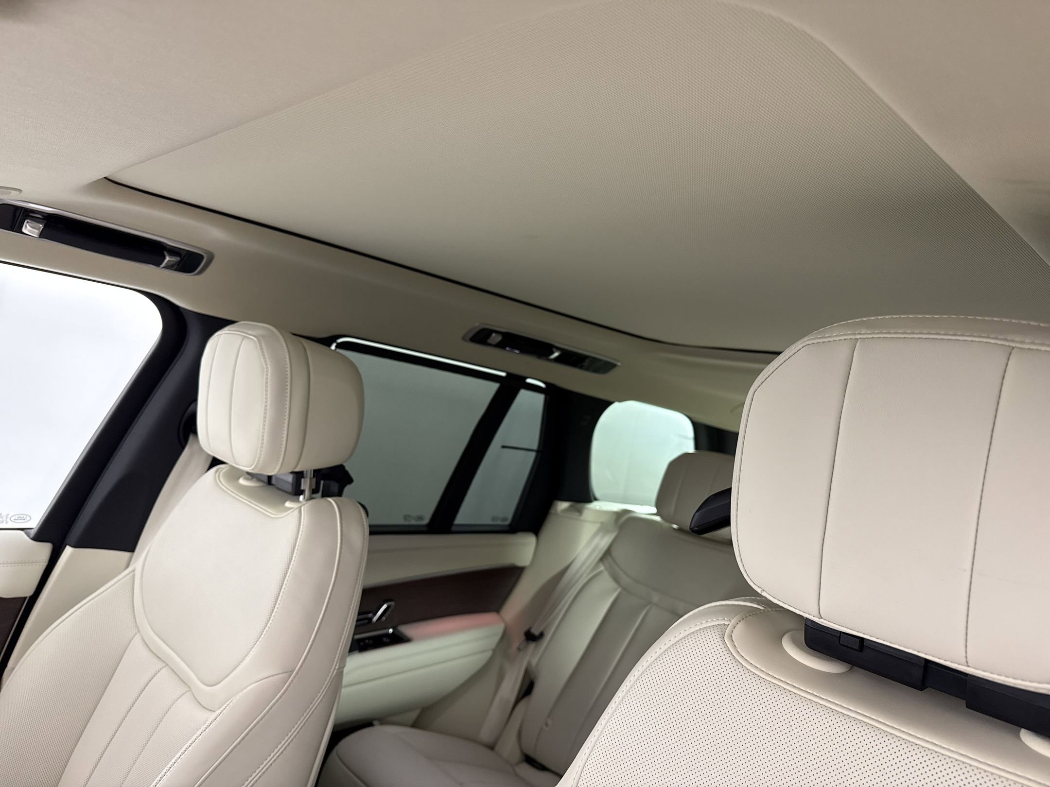 New 2026 Land Rover Range Rover SE AWD/4WD image 23