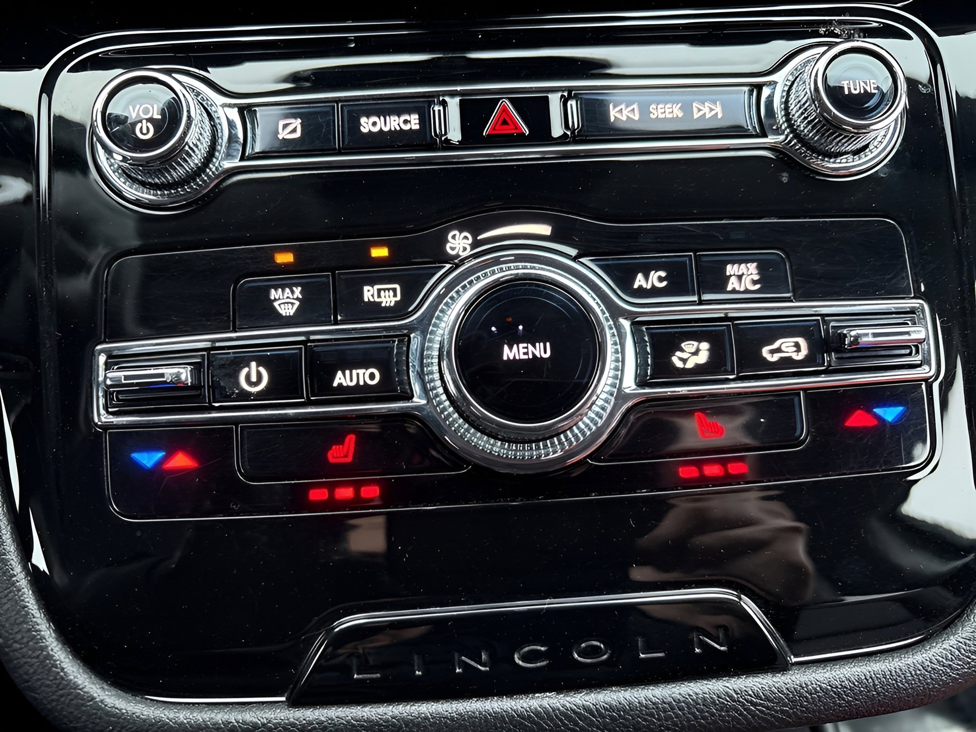 Used 2022 Lincoln Corsair Reserve image 19