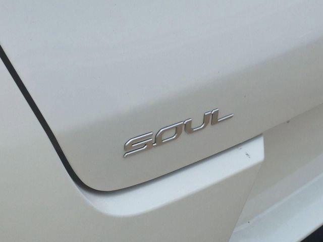 Used 2025 Kia Soul LX w/ LX Technology Package image 27