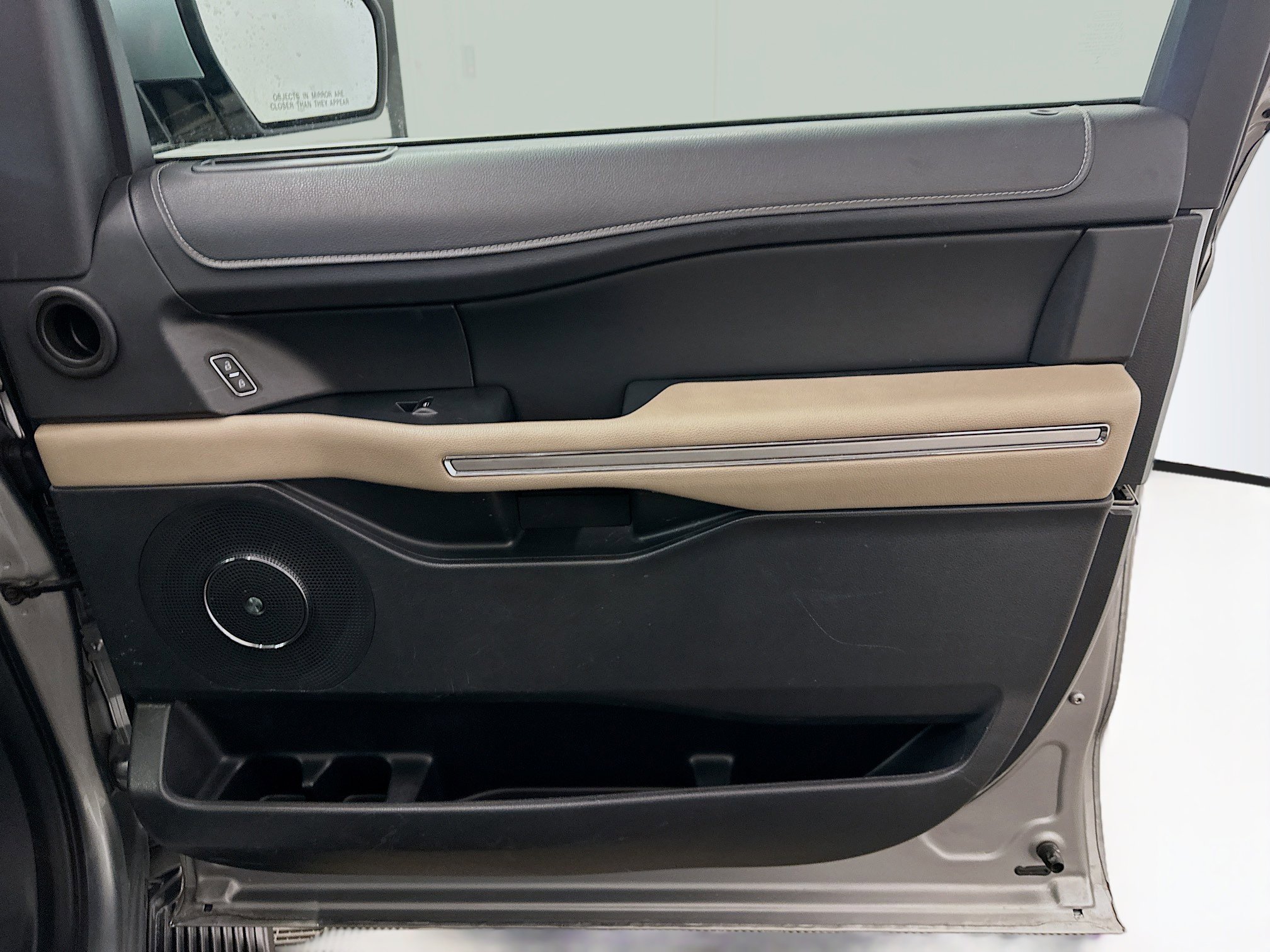 Used 2024 Ford Expedition Max Limited image 36