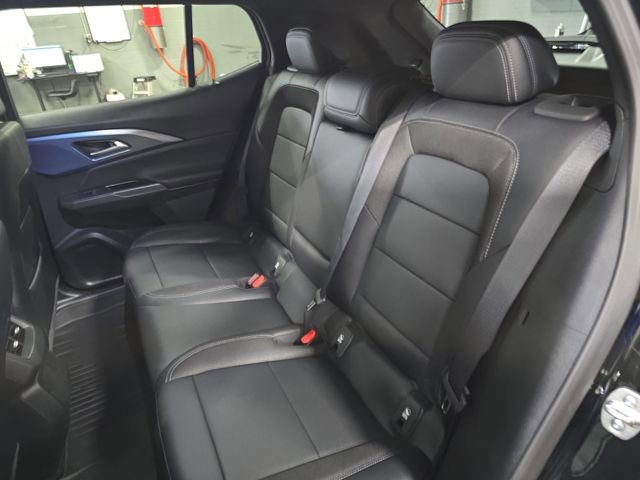 New 2026 Chevrolet Equinox EV LT image 15