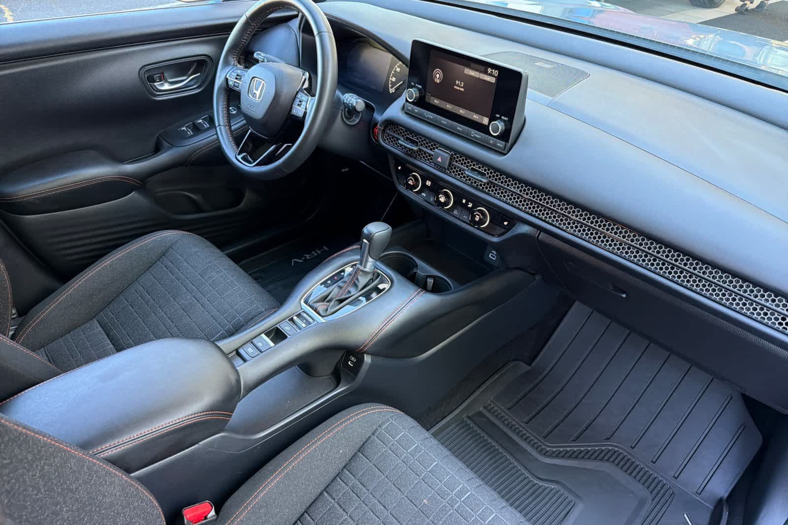 Used 2025 Honda HR-V Sport image 18