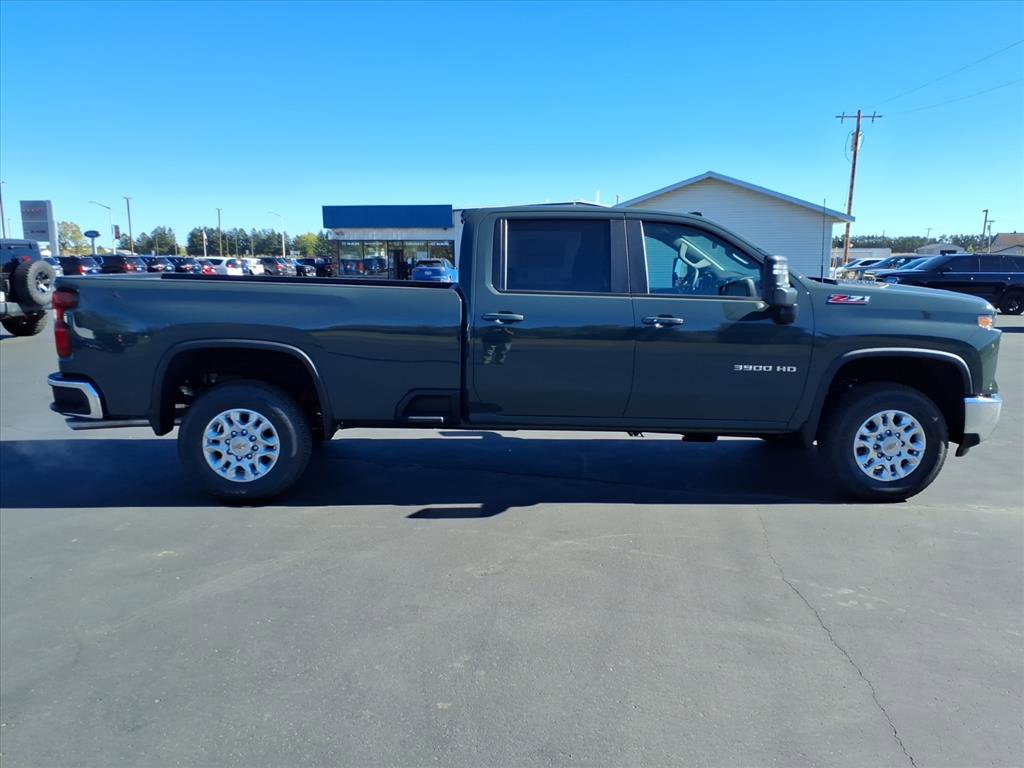 New 2026 Chevrolet Silverado 3500 LT w/ All Star Edition image 7