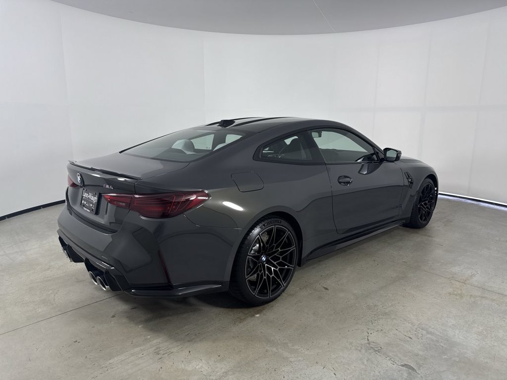 Used 2027 BMW M4 Coupe w/ Executive Package RWD image 7