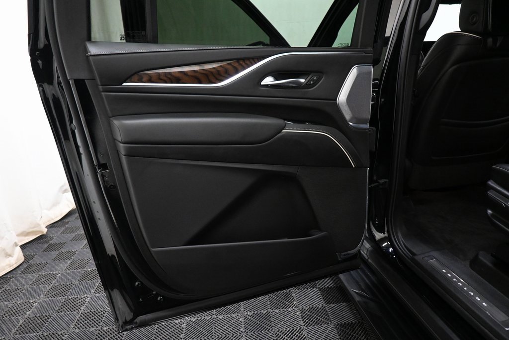 Used 2023 Cadillac Escalade ESV Sport Platinum image 22