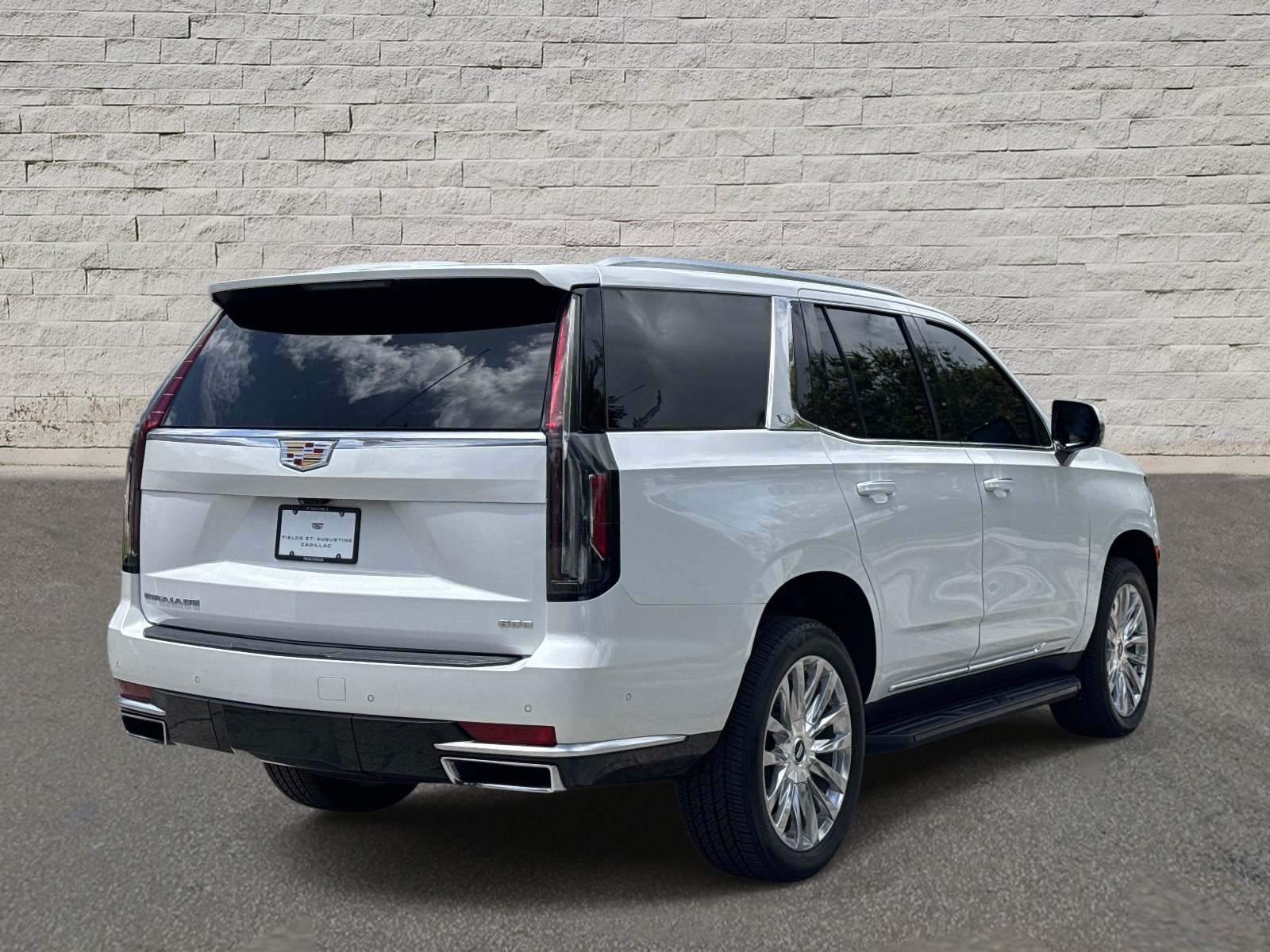 Certified 2024 Cadillac Escalade Premium Luxury w/ LPO, Floor Liner Package AWD/4WD image 5