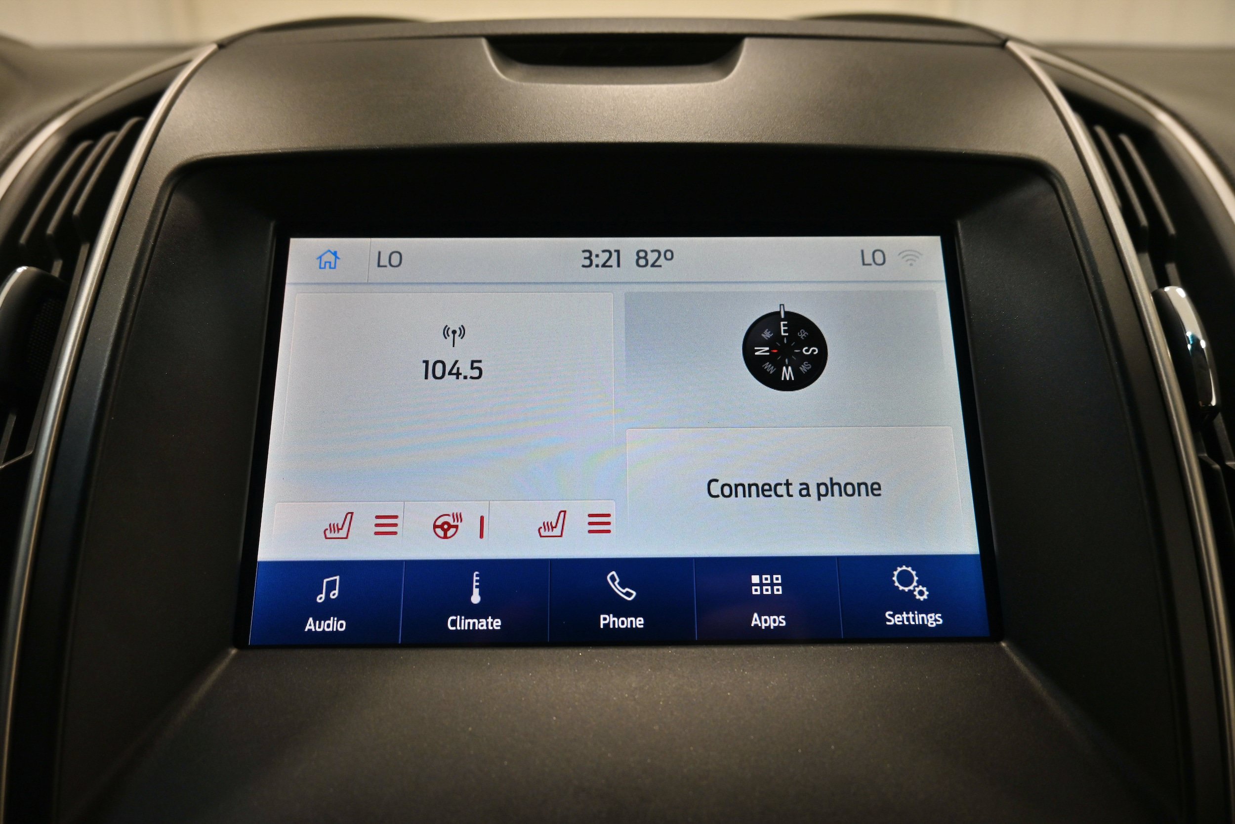 Used 2020 Ford Edge SEL w/ Cold Weather Package AWD/4WD image 13