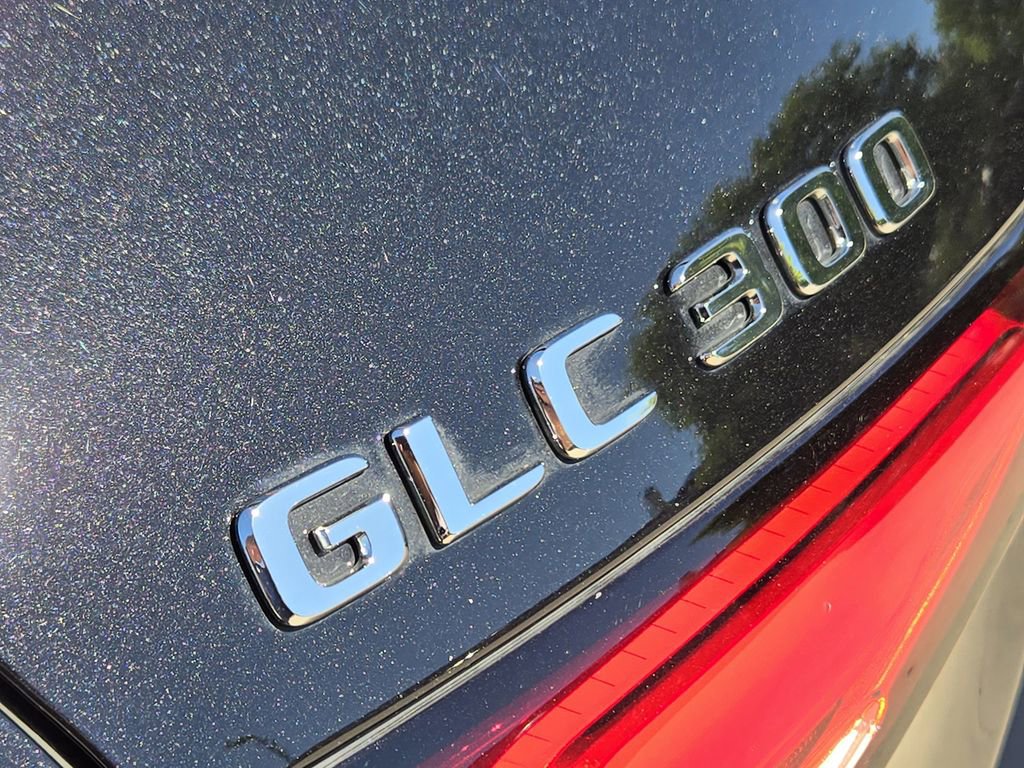 Used 2025 Mercedes-Benz GLC 300 image 14