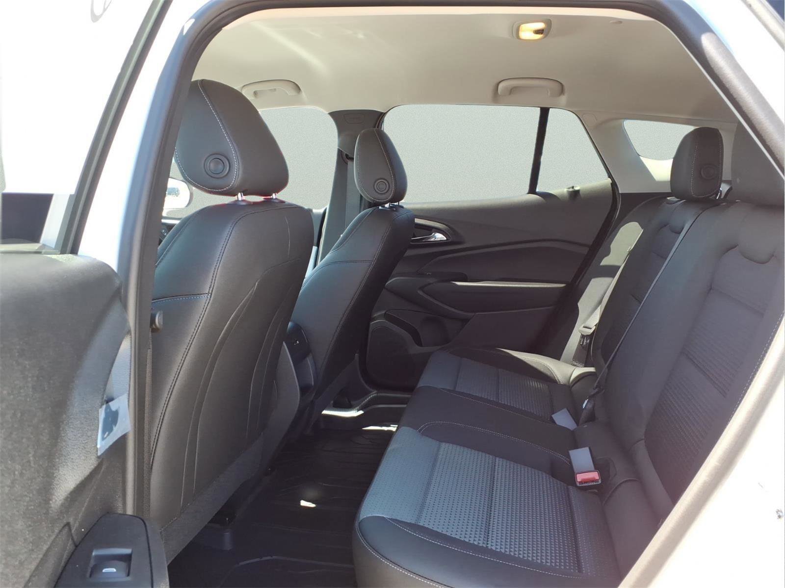 New 2026 Chevrolet Trax LT image 10