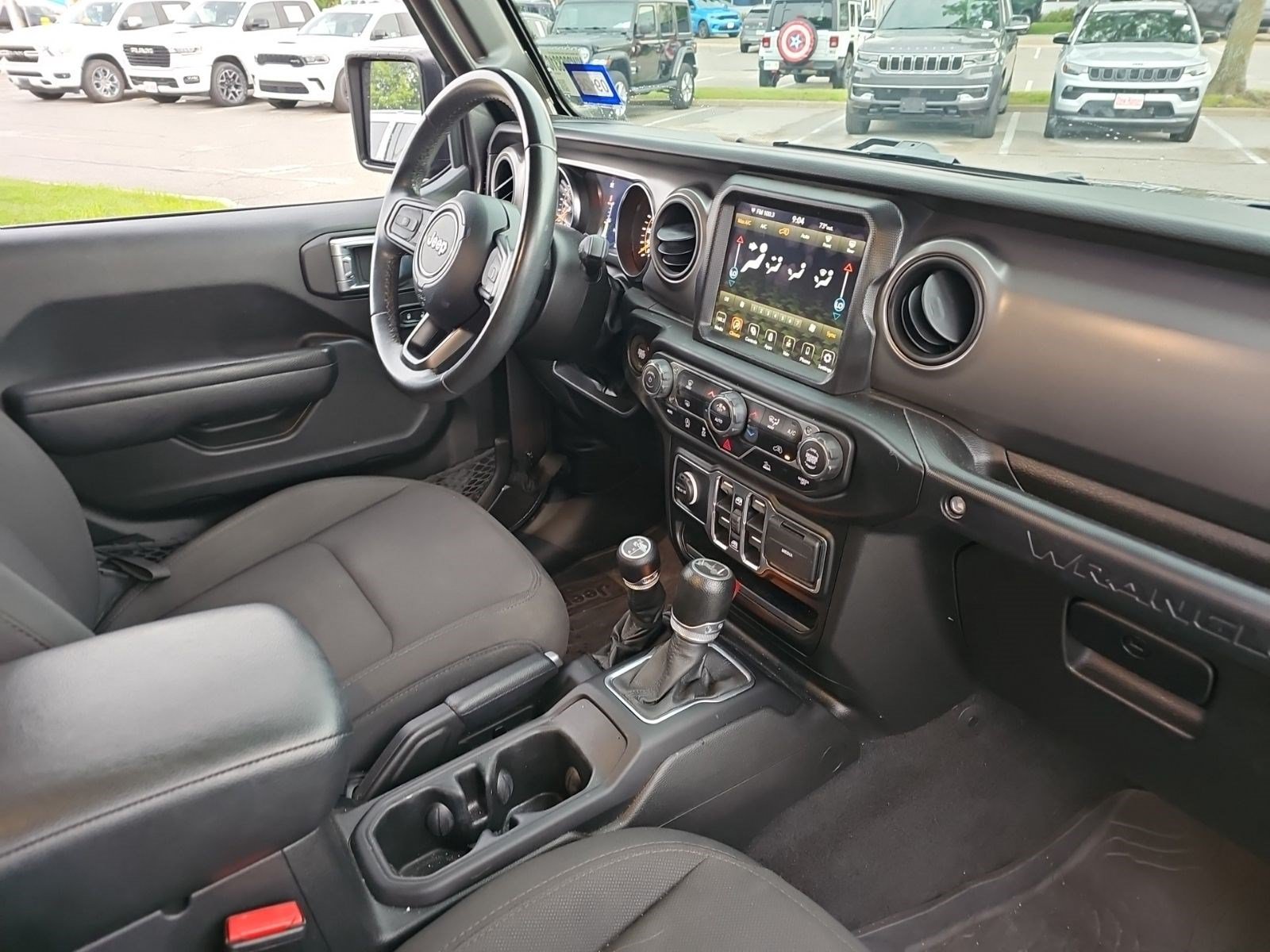 Used 2022 Jeep Wrangler Unlimited Sport AWD/4WD image 11