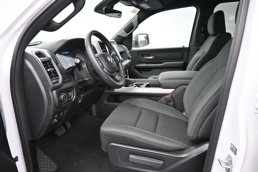 New 2026 RAM 1500 Express AWD/4WD image 11
