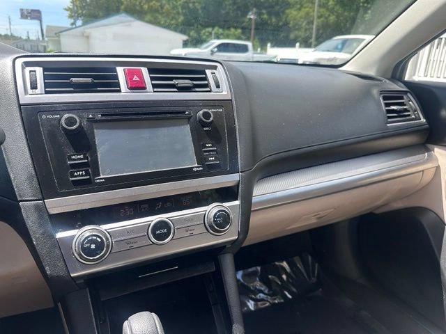 Used 2017 Subaru Outback 2.5i AWD/4WD image 14