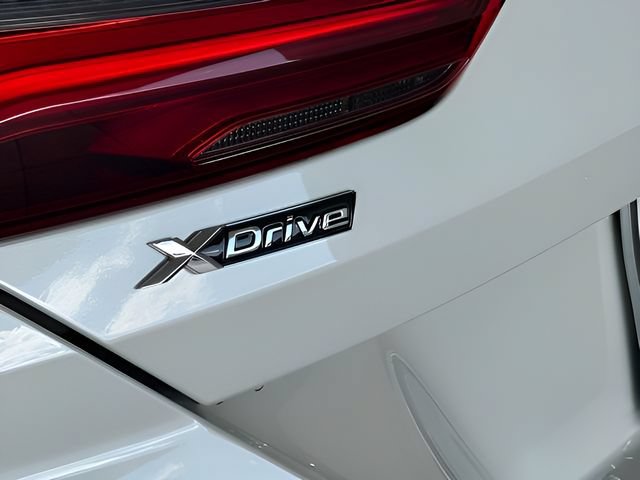 Used 2026 BMW 840i xDrive w/ M Sport Professional Package AWD/4WD image 10