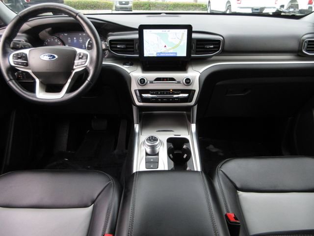 Certified 2022 Ford Explorer XLT w/ Equipment Group 202A image 20