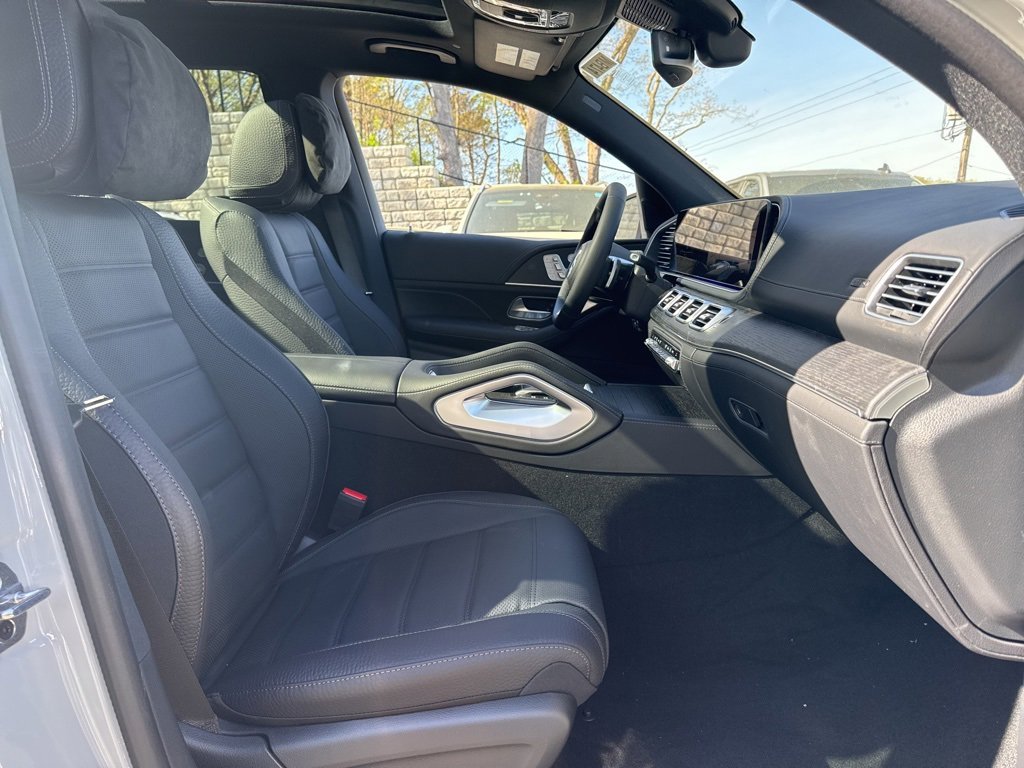 New 2025 Mercedes-Benz GLS 580 4MATIC image 25