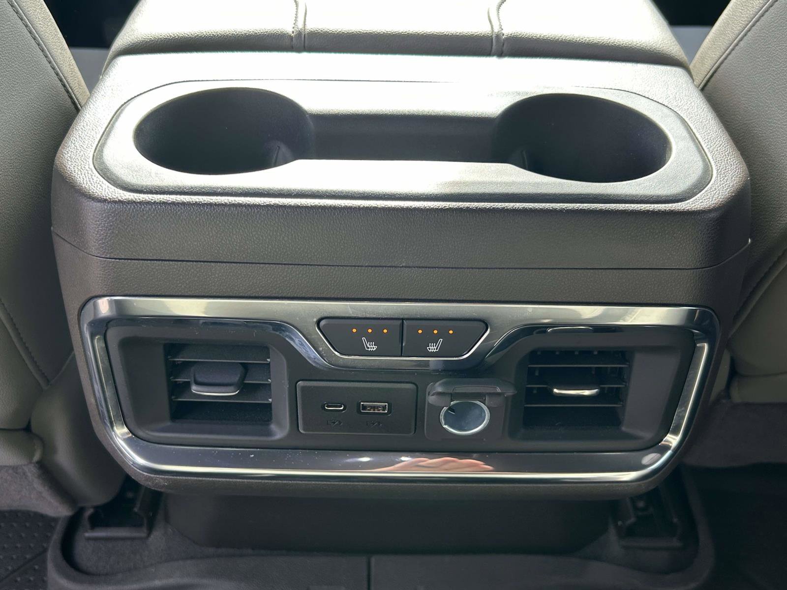 Used 2019 Chevrolet Silverado 1500 LTZ image 15