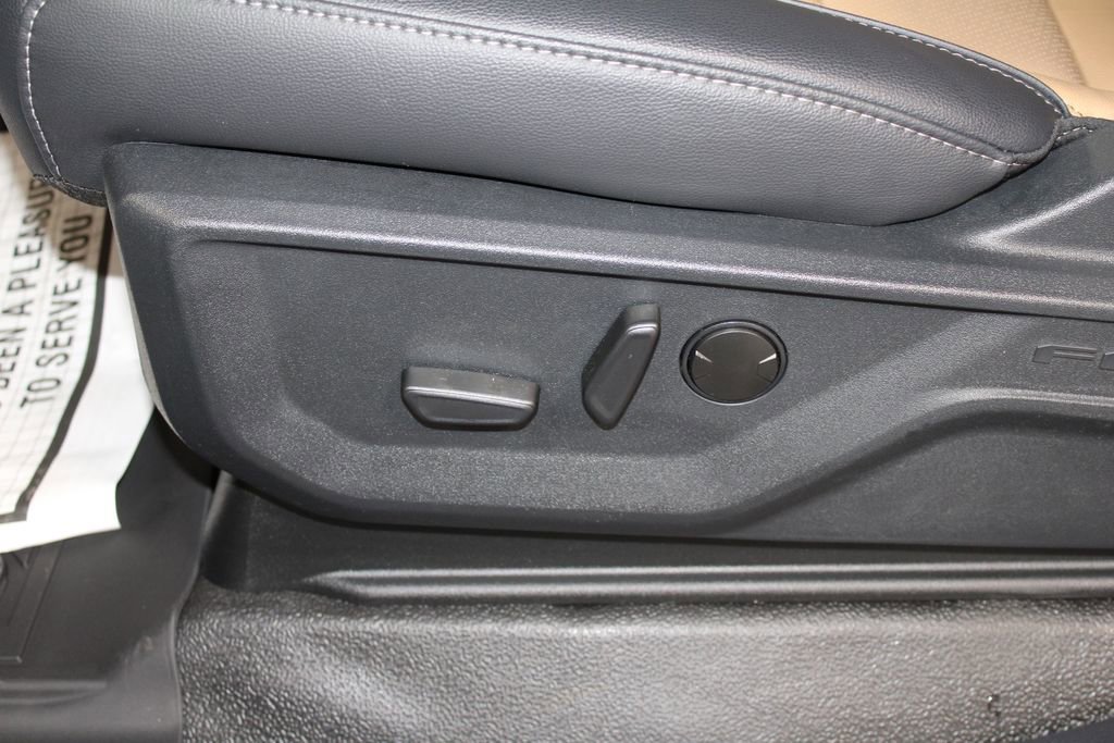 New 2026 Ford F250 Lariat w/ Chrome Package image 26