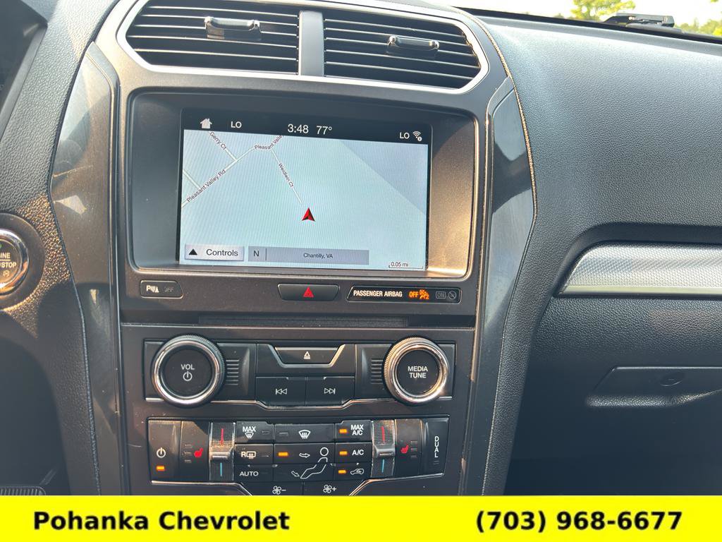 Used 2018 Ford Explorer XLT w/ Equipment Group 202A AWD/4WD image 15