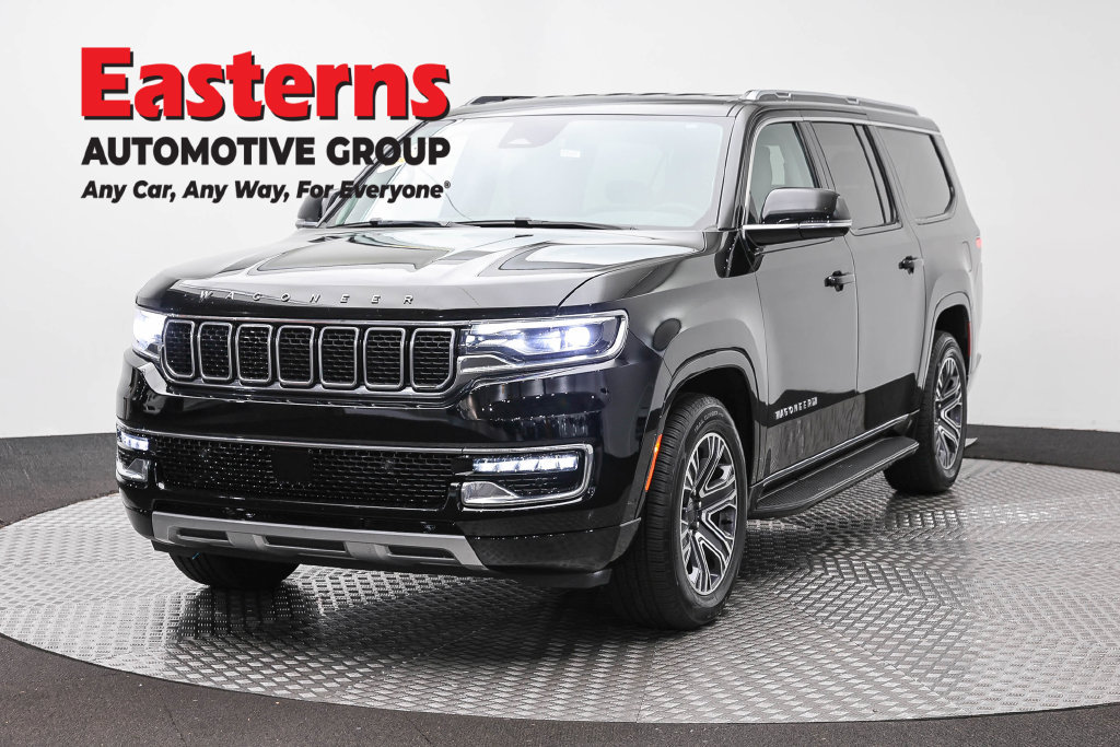 Used 2024 Jeep Wagoneer L Series II RWD image 1