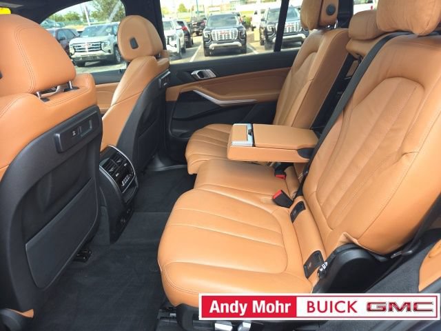 Used 2022 BMW X7 xDrive40i w/ M Sport Package AWD/4WD image 50