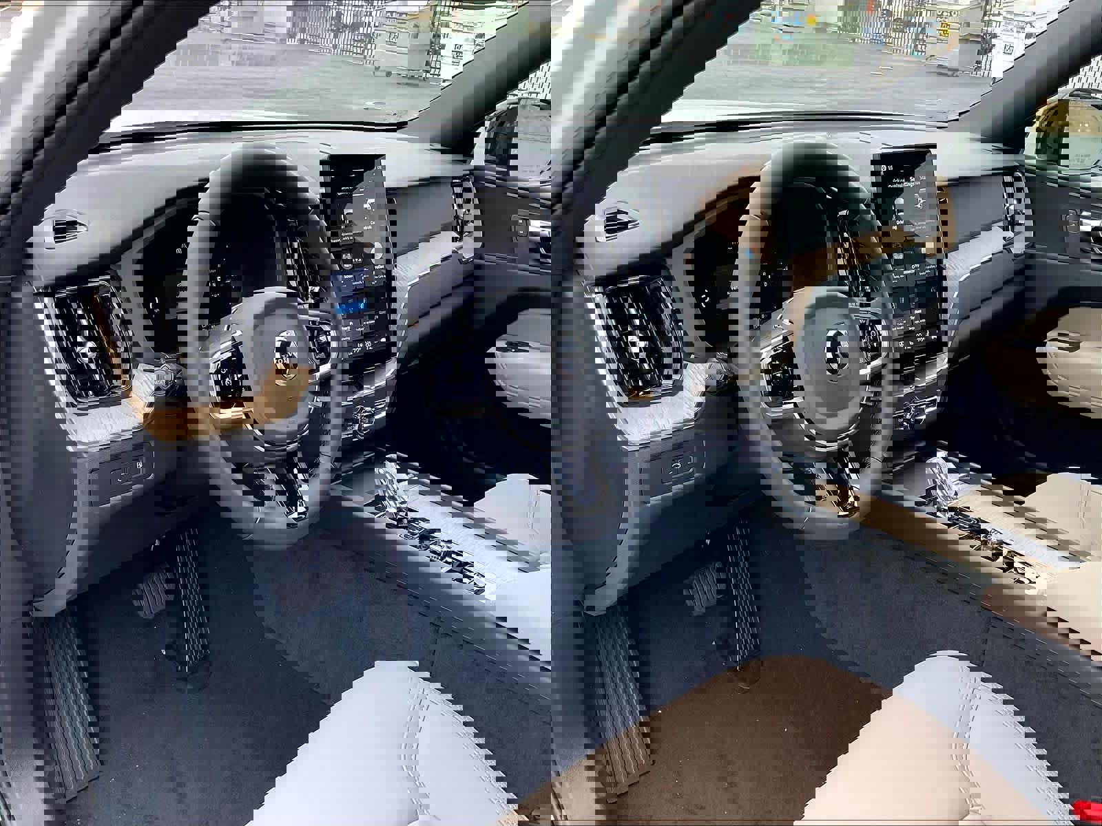 New 2026 Volvo XC60 T8 Plus w/ Climate Package image 8