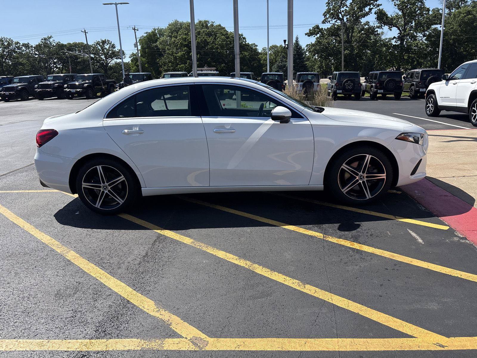 Used 2019 Mercedes-Benz A 220 4MATIC image 4