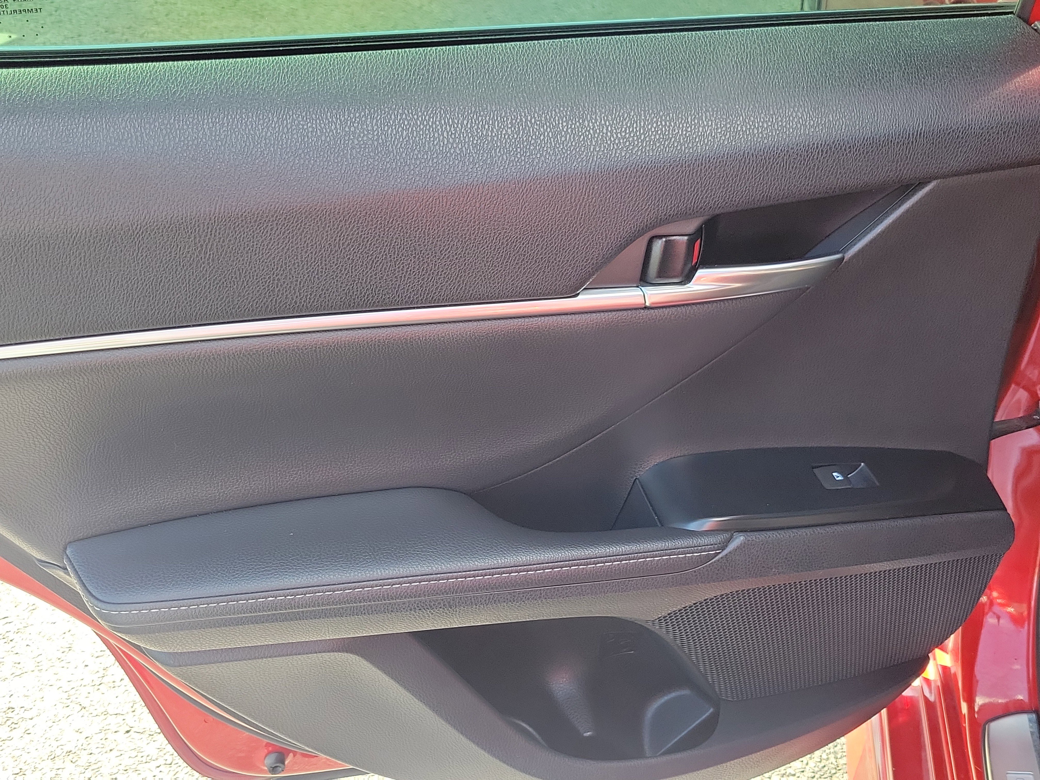 Certified 2020 Toyota Camry XSE image 12