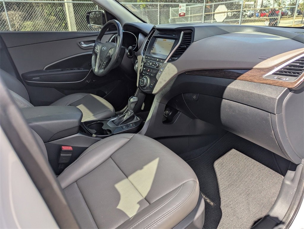 Used 2017 Hyundai Santa Fe Sport image 13
