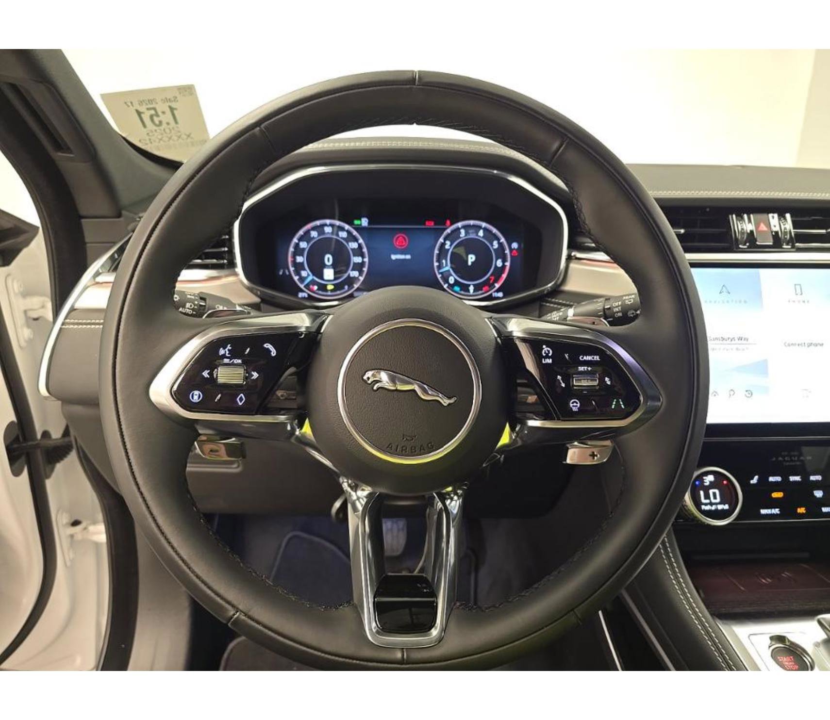 Used 2025 Jaguar F-PACE R-Dynamic S AWD/4WD image 9