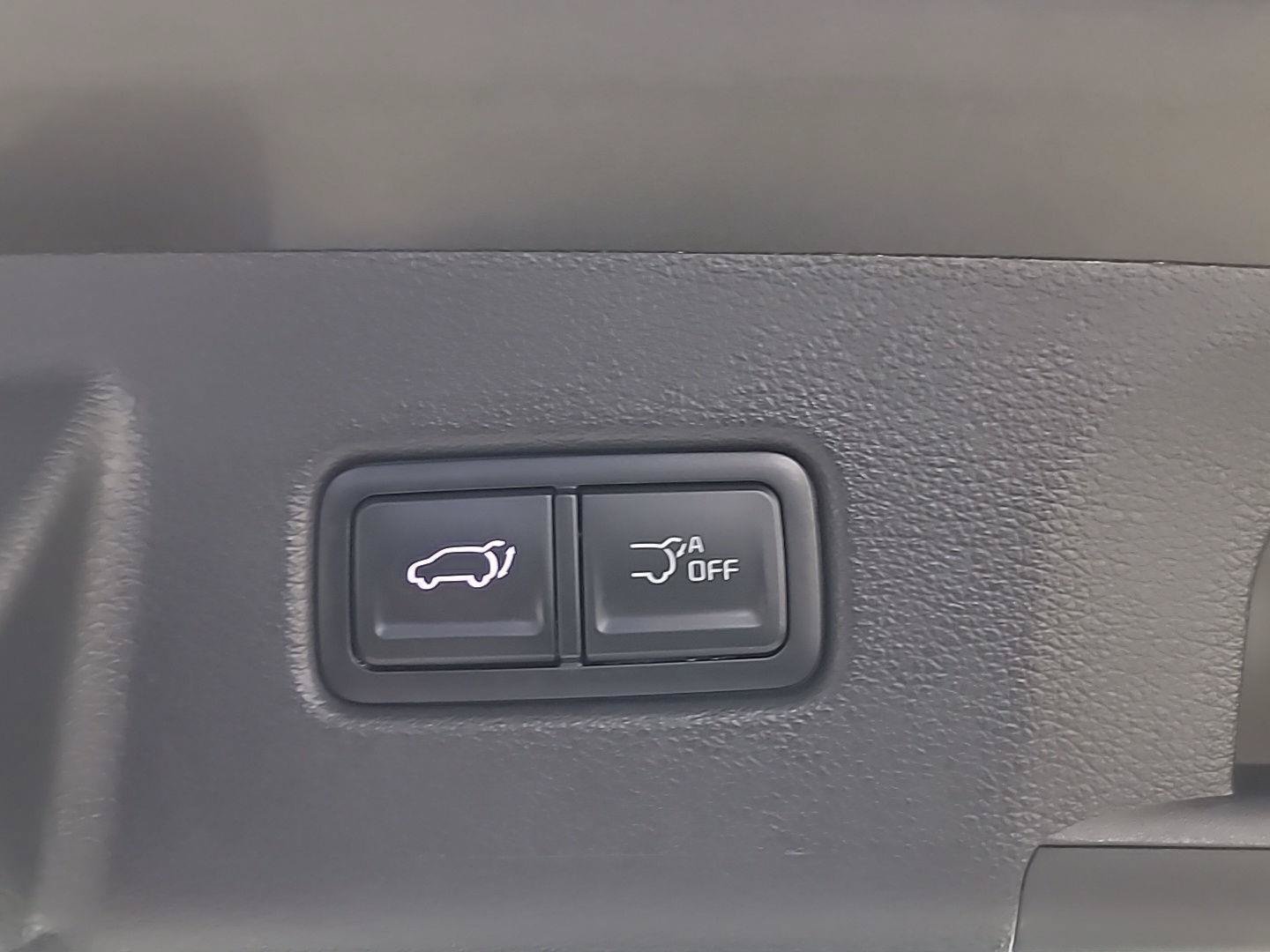Certified 2025 Kia Telluride SX w/ SX Captain's Chair Package AWD/4WD image 8