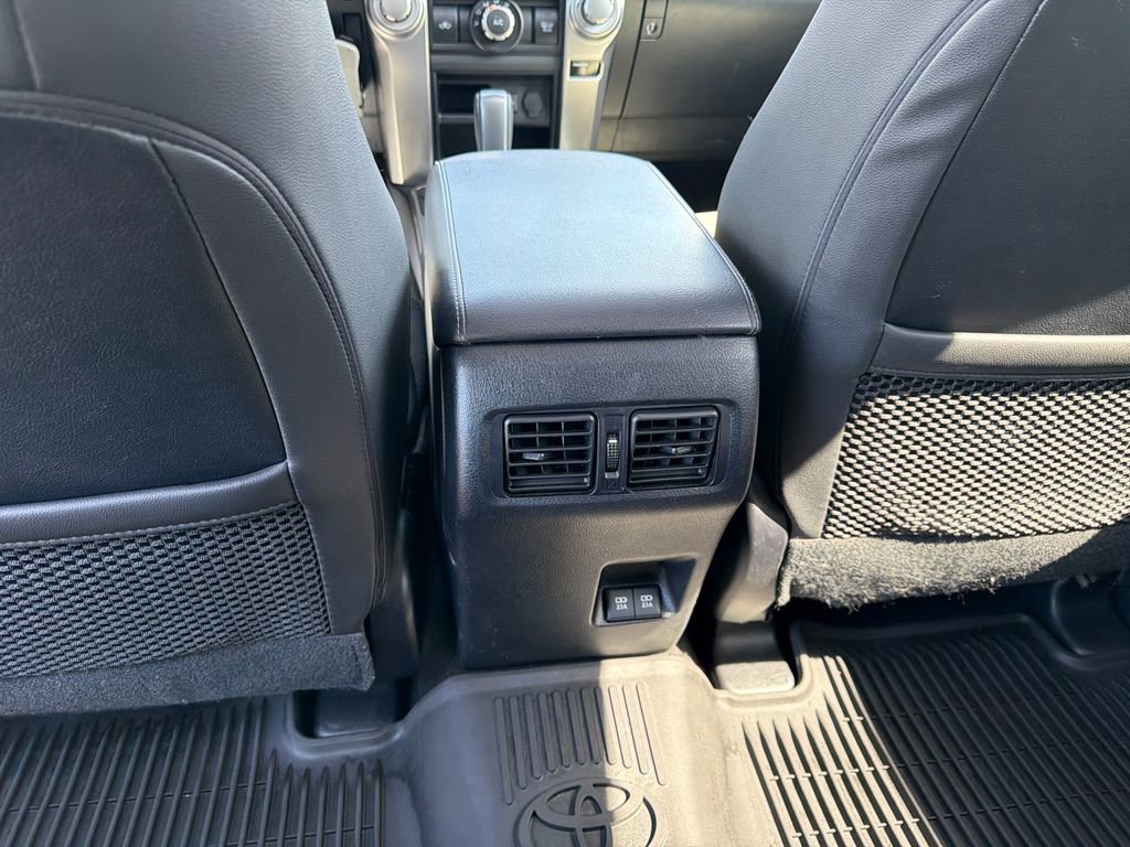 Used 2020 Toyota 4Runner SR5 Premium w/ Moonroof Package AWD/4WD image 27