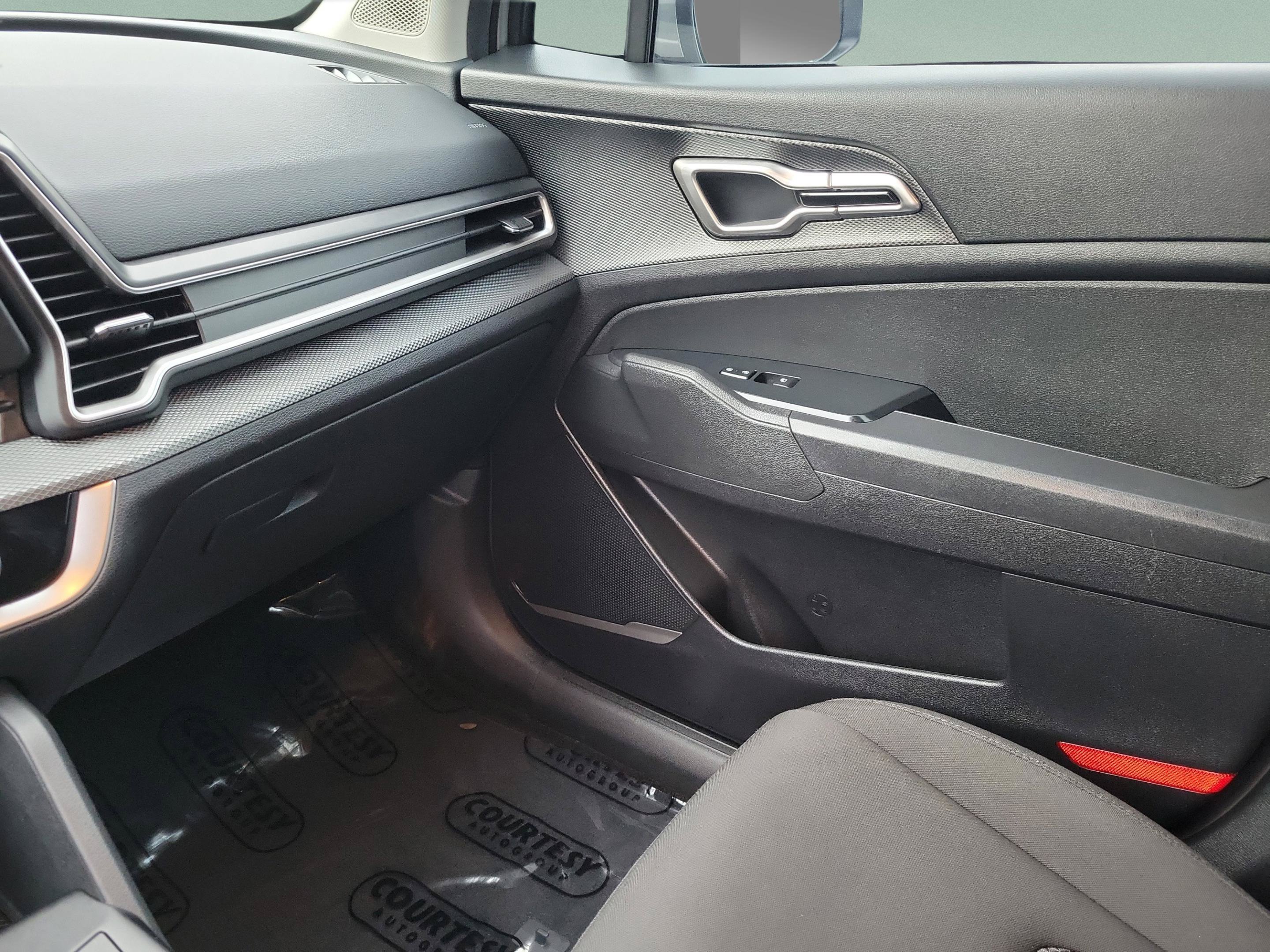 Certified 2023 Kia Sportage LX FWD image 21