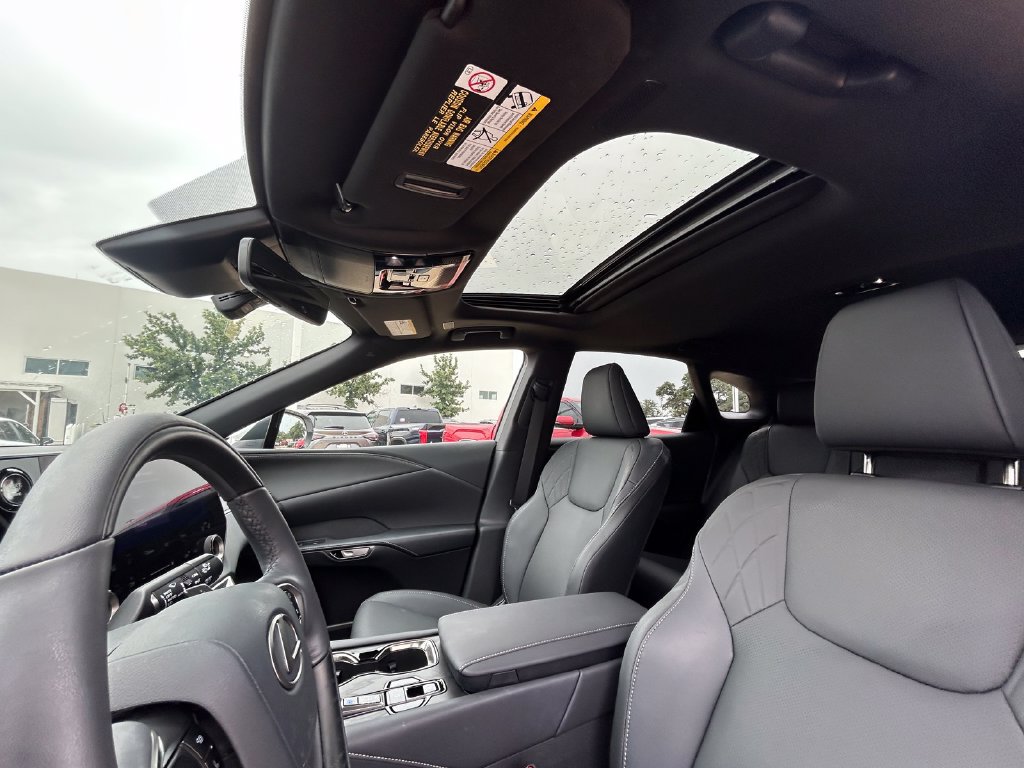 Used 2025 Lexus RX 350 Premium w/ Convenience Package FWD image 12