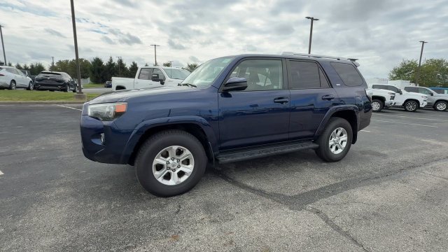 Used 2016 Toyota 4Runner SR5 AWD/4WD image 4