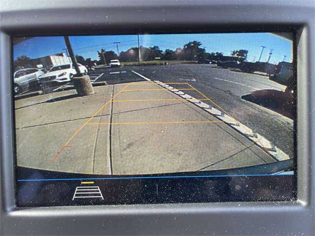 Used 2019 Chevrolet Equinox LT image 17