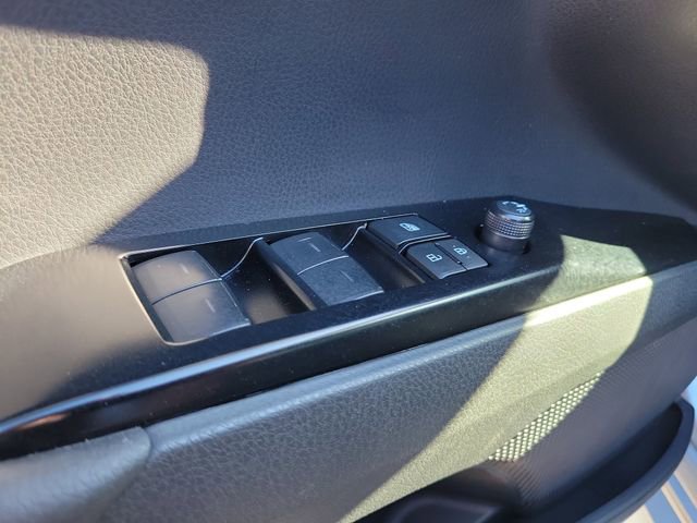 Used 2025 Toyota Camry LE w/ Convenience Package FWD image 18