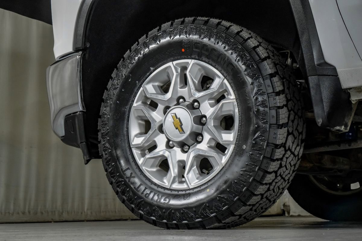 Used 2022 Chevrolet Silverado 2500 LT w/ Convenience Package AWD/4WD image 47