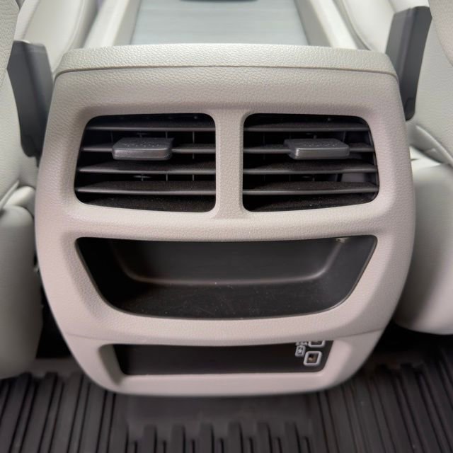 Used 2023 Honda Ridgeline RTL-E image 19