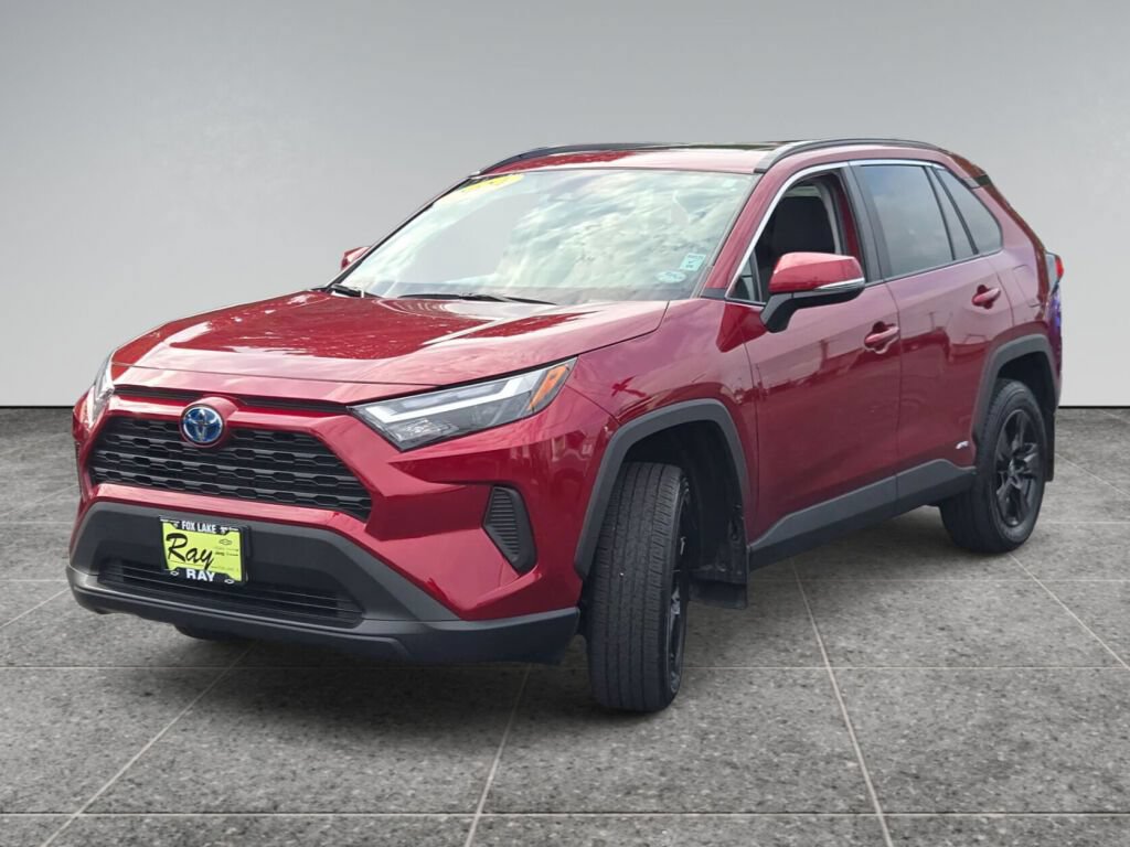 Used 2024 Toyota RAV4 XLE w/ Convenience Package AWD/4WD image 4