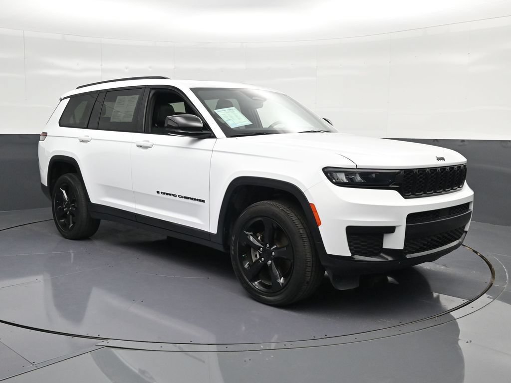 Used 2023 Jeep Grand Cherokee L Laredo RWD image 5