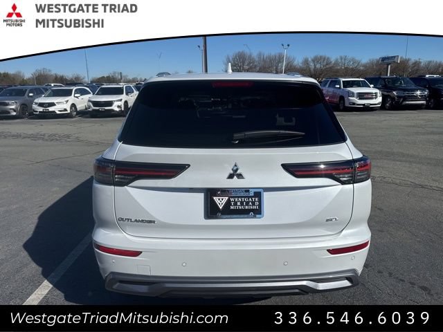 New 2026 Mitsubishi Outlander SEL FWD image 10