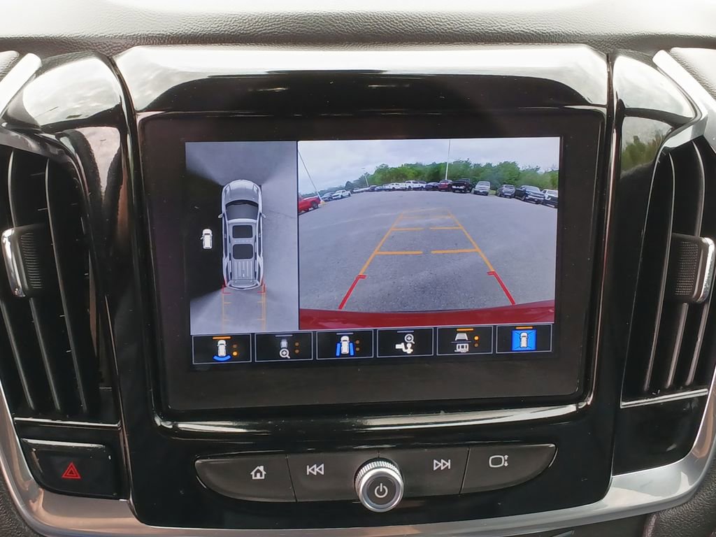 Used 2023 Chevrolet Traverse RS image 15